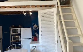 Joli Appartement Mezzanine Avec Parking La Roquille