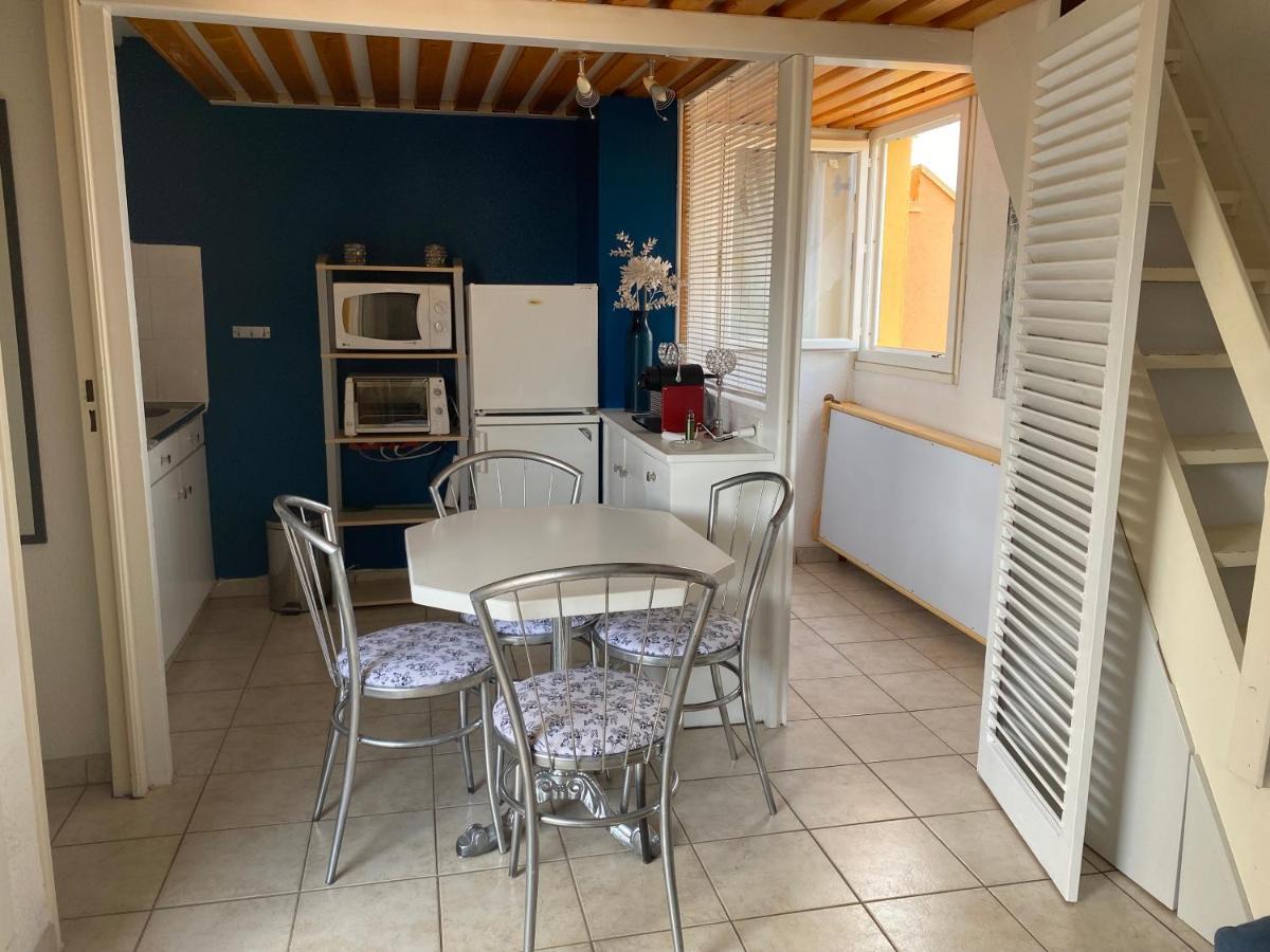 Joli Appartement Mezzanine Avec Parking La Roquille Agde Extérieur photo