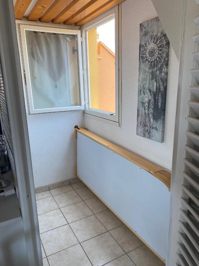 Joli Appartement Mezzanine Avec Parking La Roquille Agde Extérieur photo